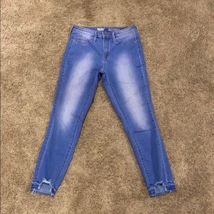 Cropped Lightwash Jeggings size 4